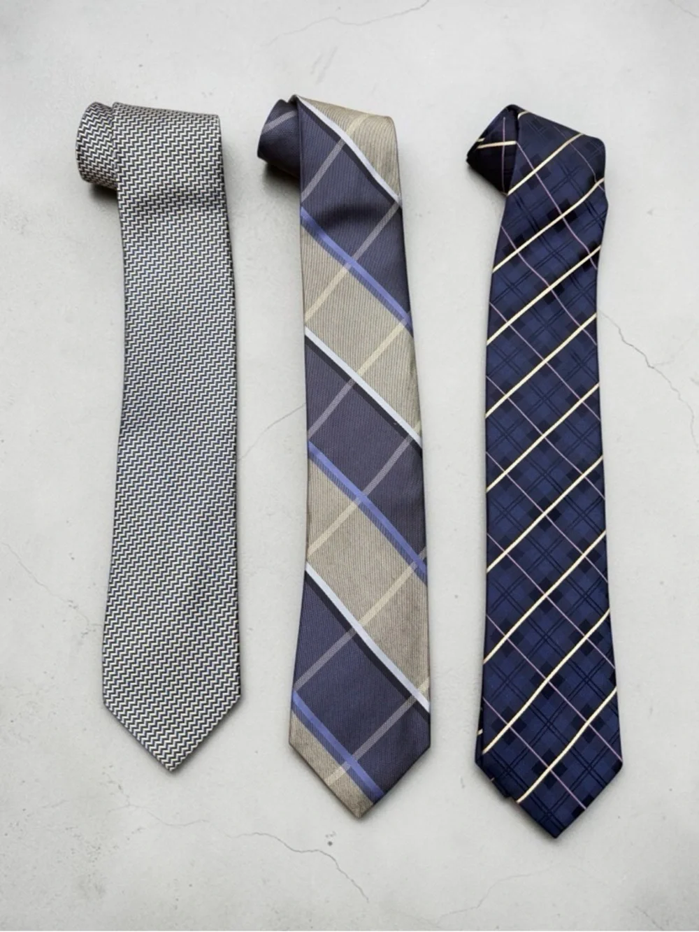 Van Heusen Tie Lot 3 Men’s Neck Ties Blue Gray Silk / Silk Blend